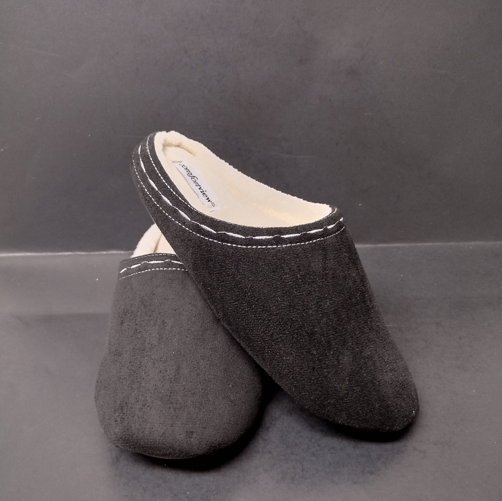 - NEW -  COMFORTVIEW  THE STITCH CLOG  BLACK WOMEN'S SLIPPERSS   SIZE : 6M/W
